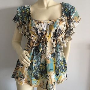 Scoop neck ruffle flutter sleeve top